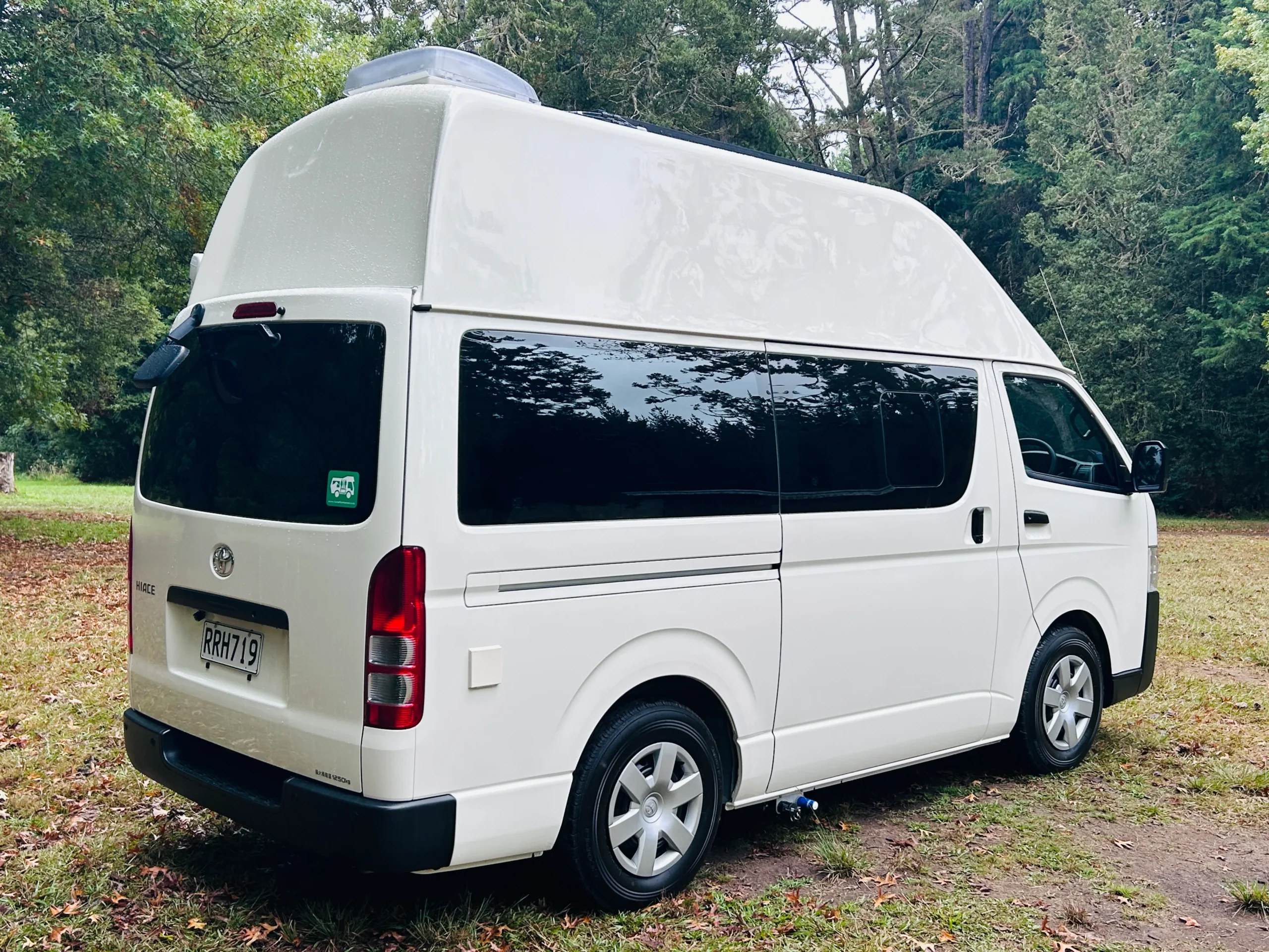 Self contained Campervan rental